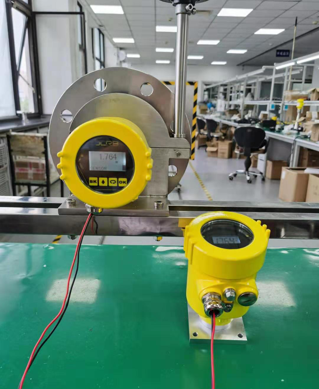 產(chǎn)品升級 | 雷達液位計分體表頭，罐旁顯示儀表 